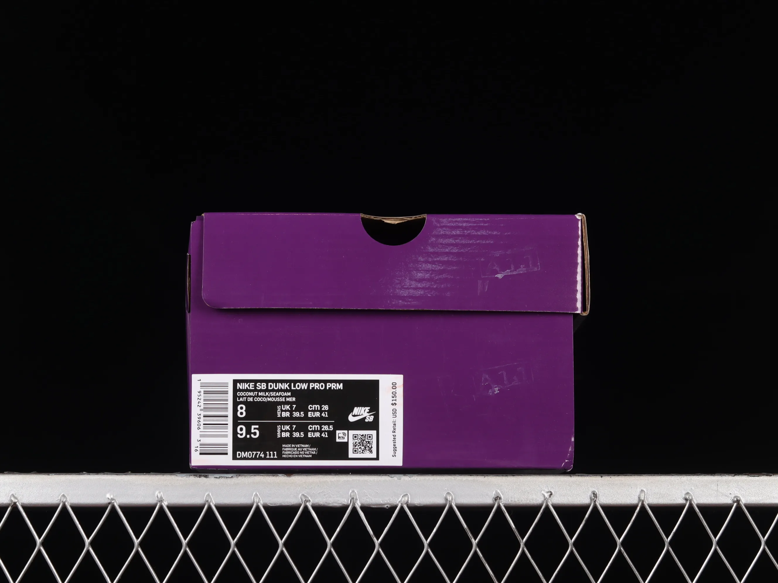 All Categories Nk SB Dunk Series Nk SB Dunk Low Low-top Sneakers M Version Pure Original Nk SB Dunk Low "Mummy" Luminous SB Smashing Backboard Fashion Casual Sneakers DM0774-111